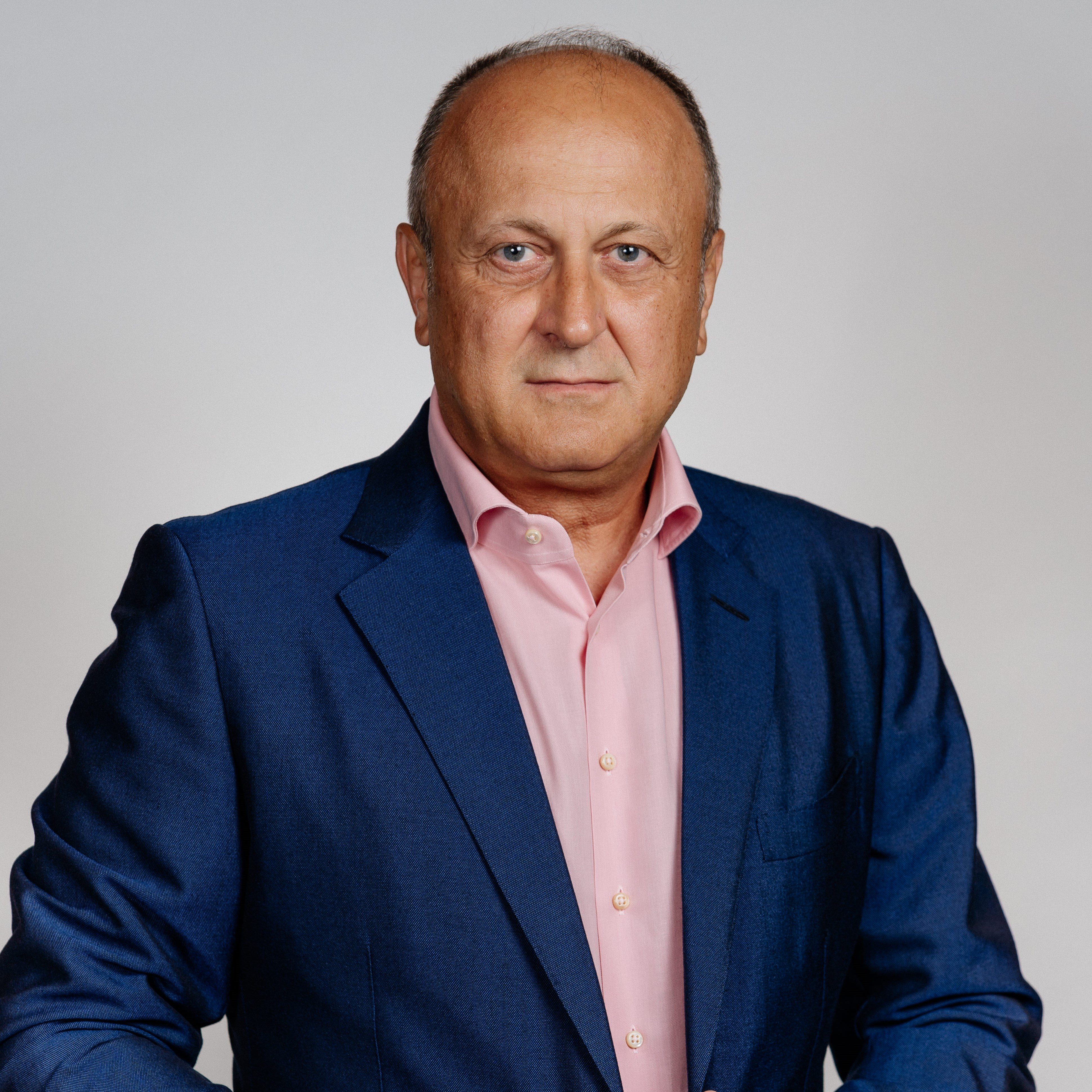 Dan Șucu 本人照片