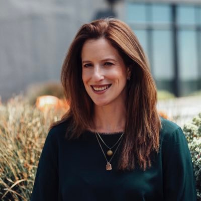 Kara Nortman 本人照片