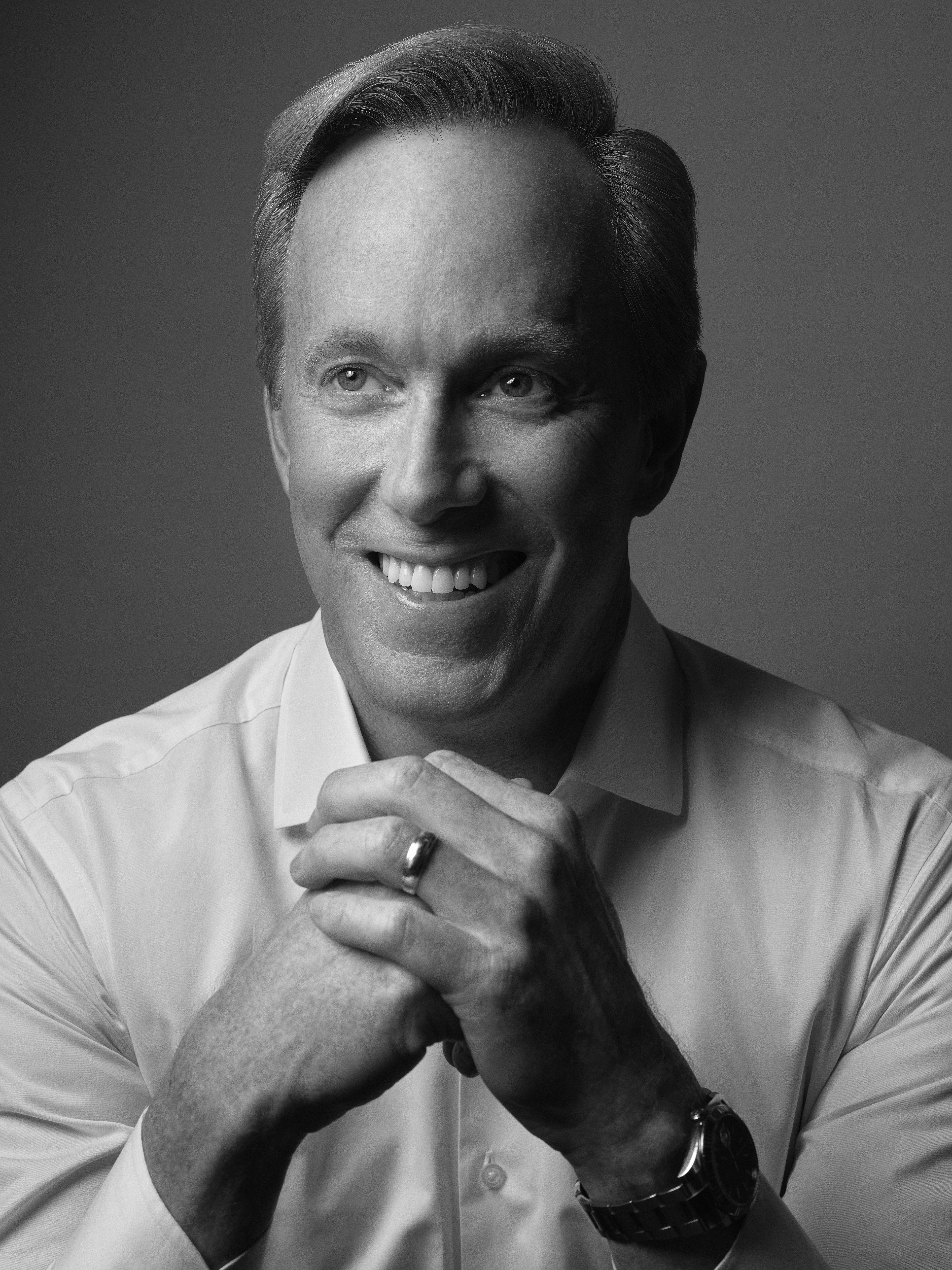 Roger Lynch官方真人肖像