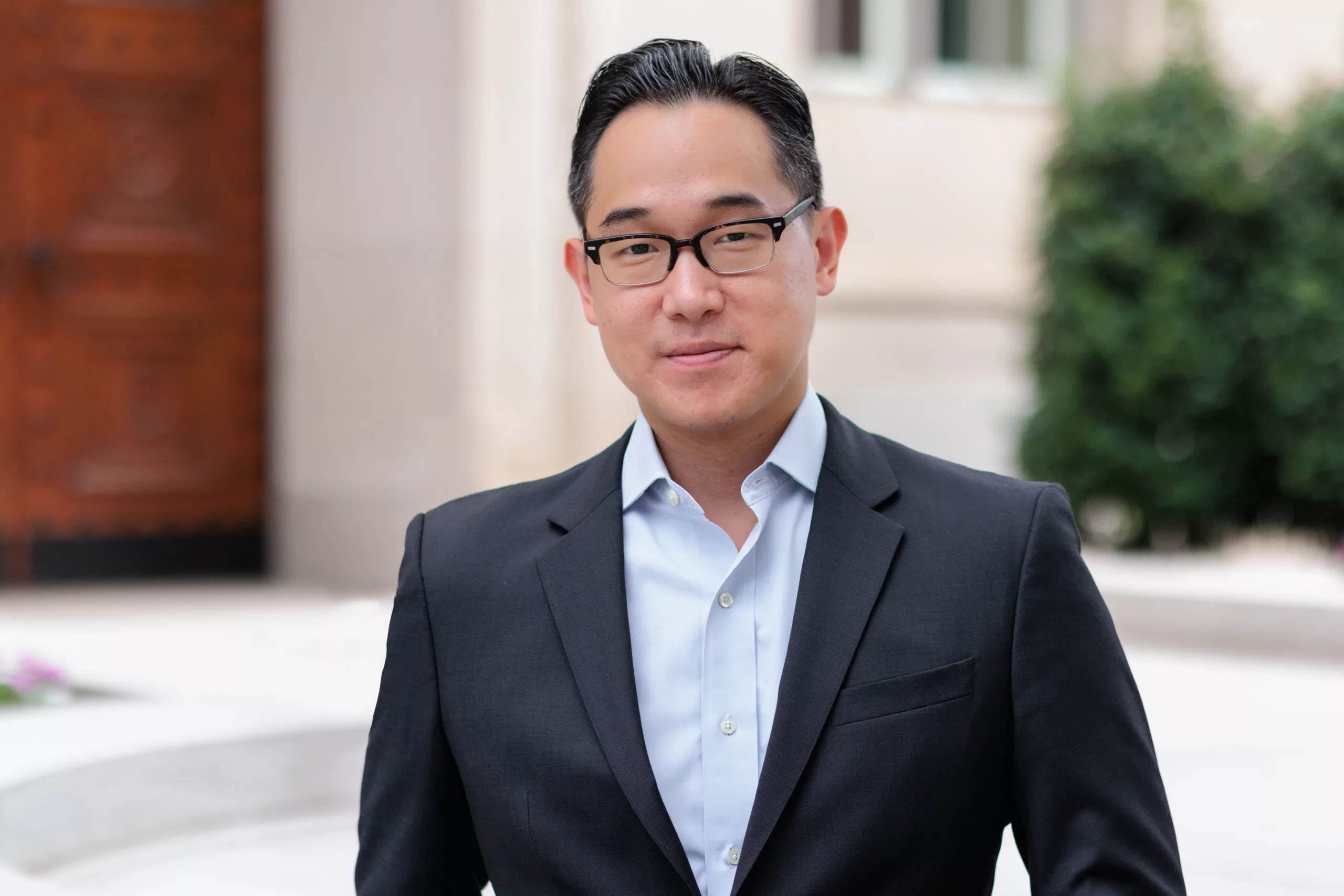 Ji Hun Kim 肖像